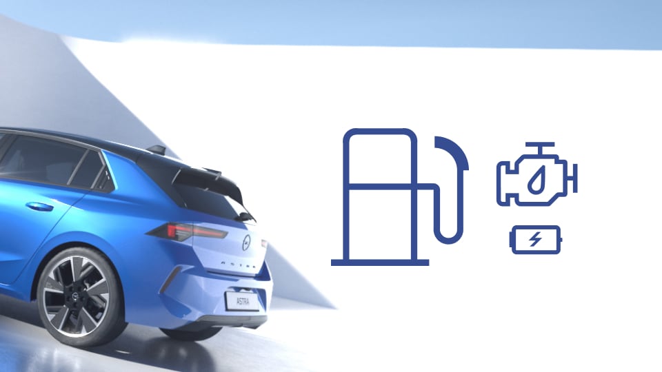Vista laterale posteriore di Opel Astra blu in versione hybrid